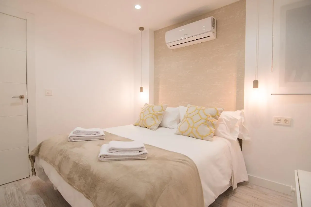 Tuguest Station Apartment Granada