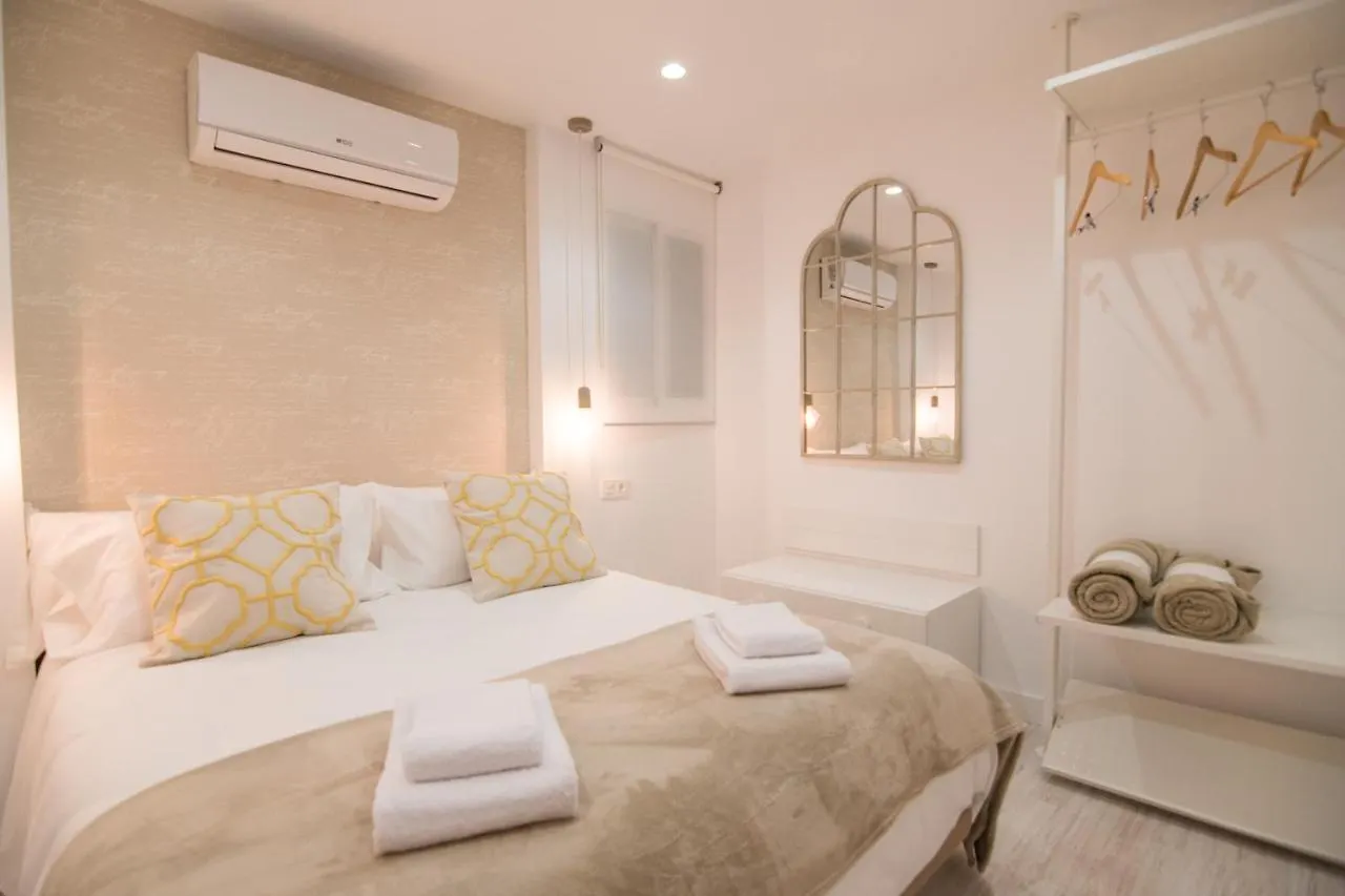 Tuguest Station Apartment Granada